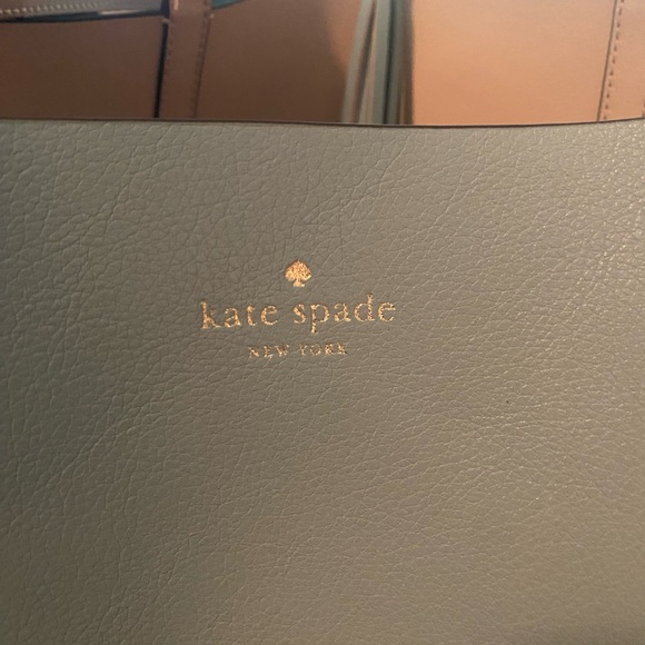 Kate Spade Tote - Picture 5 of 6